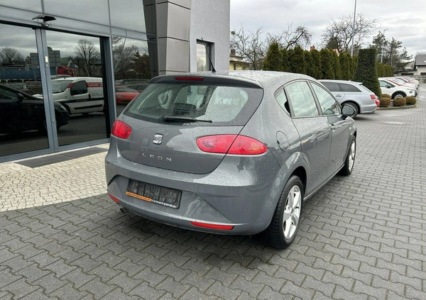 Seat Leon cena 17900 przebieg: 316000, rok produkcji 2011 z Dzierżoniów małe 106